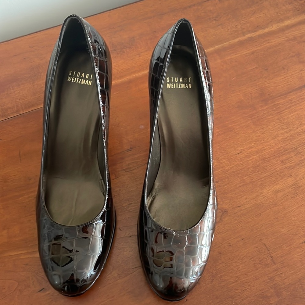 Stuart Weitzman chocolate brown embossed heels
